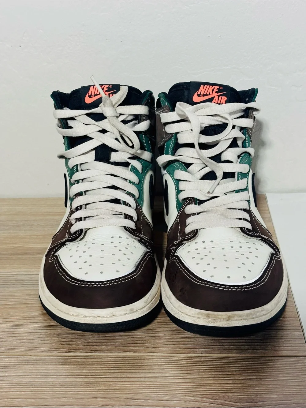 Jordan Air Jordan 1 High OG 'Hand Crafted'